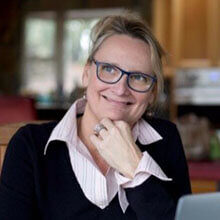 Debra Garber headshot